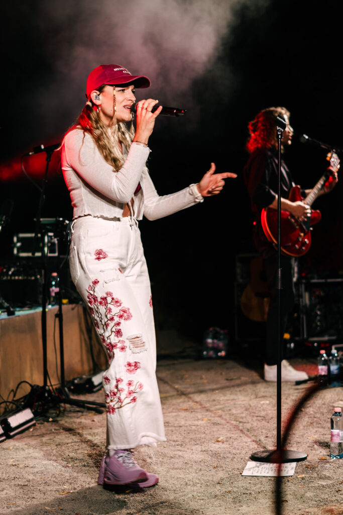 a676125